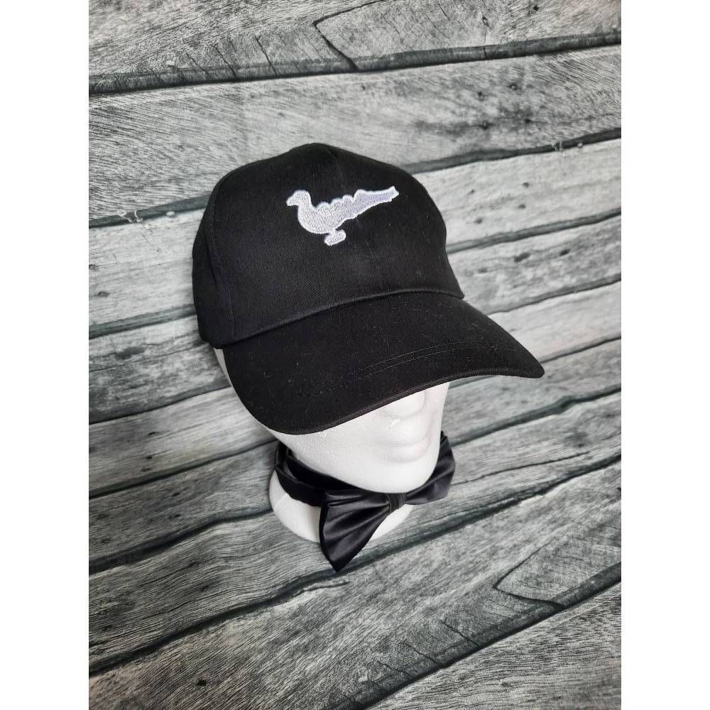 Schwarze Cap bestickt Papagoy - StickBina