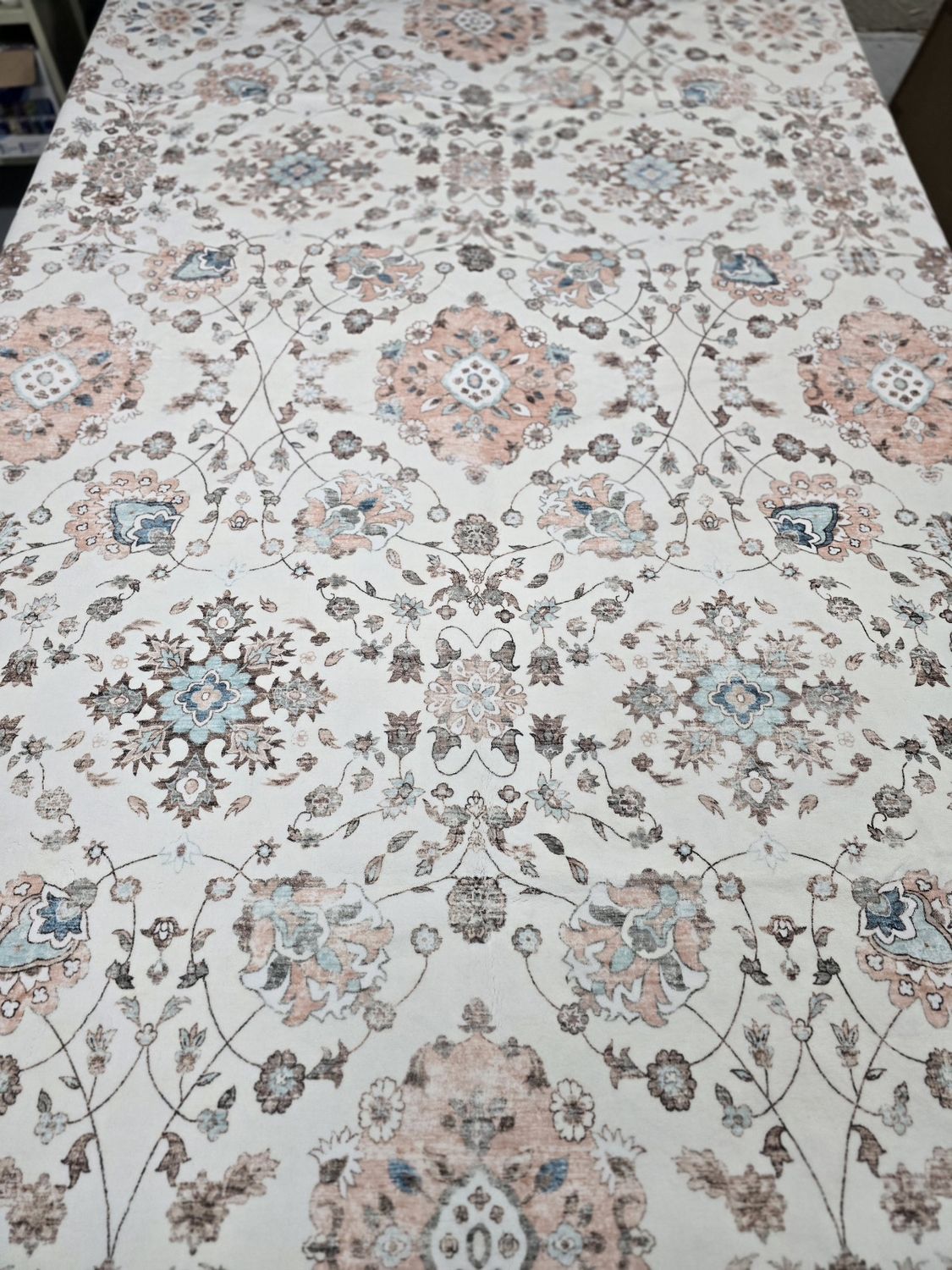 Area rug 9&#39; x 6&#39; Dark Blue, Red, Orange, Copper, White