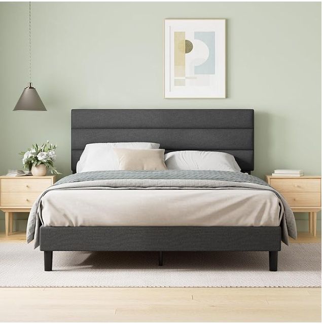 Zinus Queen Piper Upholstered Platform Bed