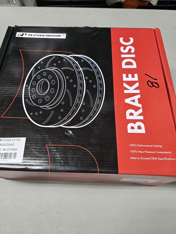 Chevrolet Silverado / GMC Sierra 2007–2013 Brake Disc (Front, Slotted &amp; Drilled)