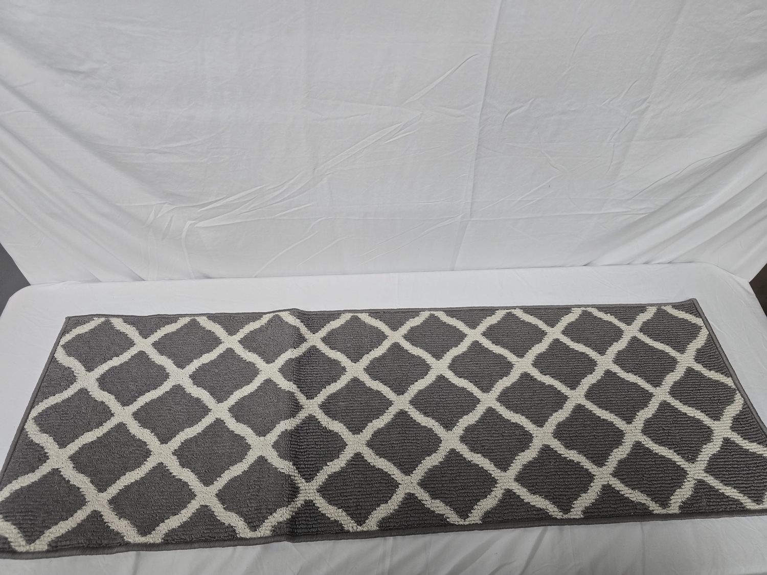 59 x 20 inches entry rug, grey &amp; white