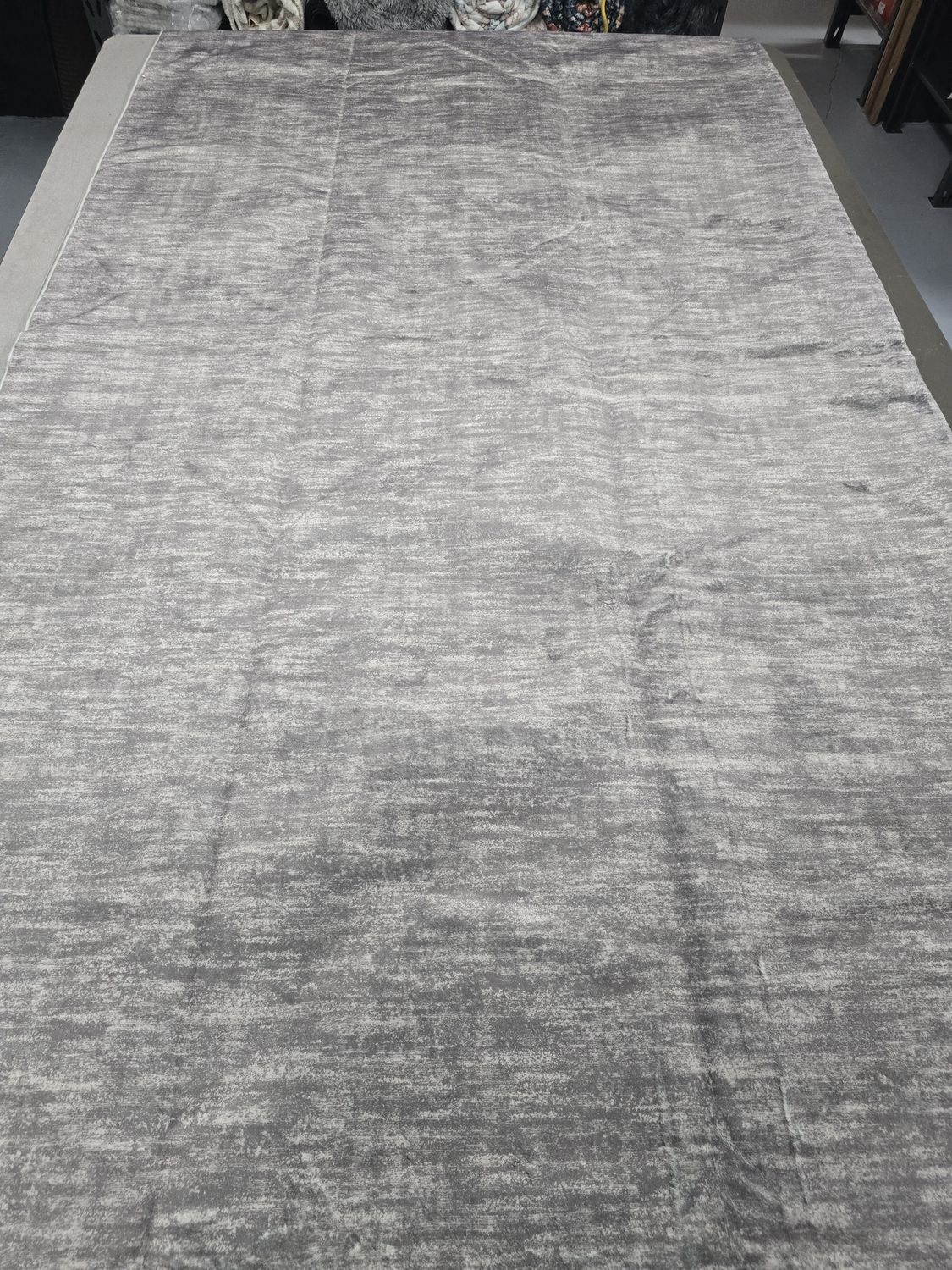 9 x 12 feet area rug, grey and white