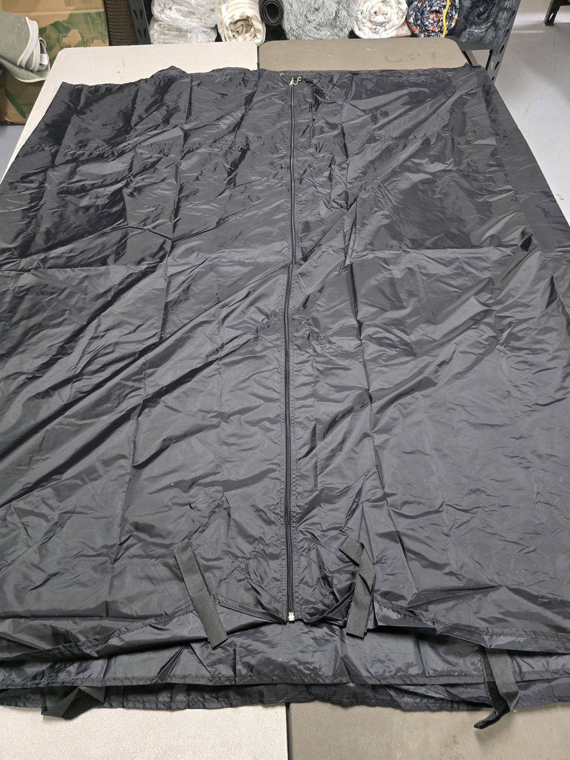 10&#39; x 6&#39; zip up panles, 3 pieces, hook at top and velcro at the bottom