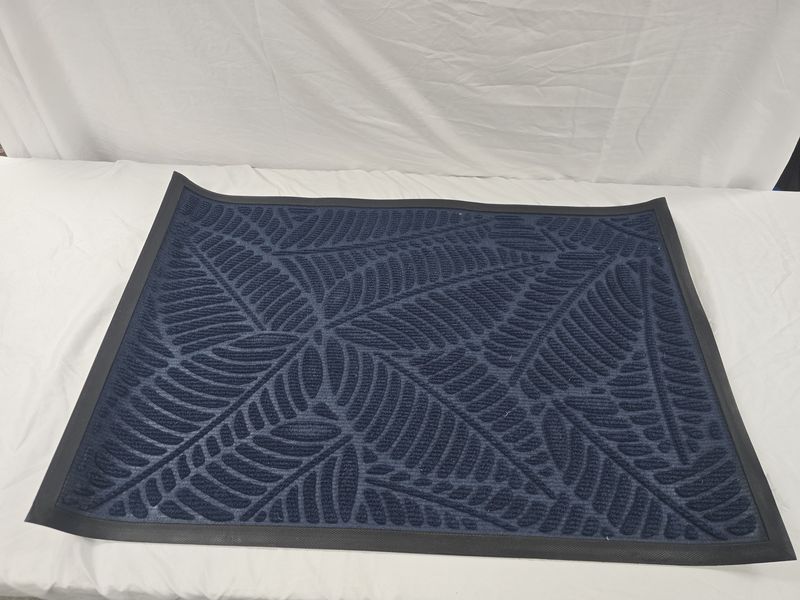 24&quot; x 36&quot; Entry Rug or Mat, Navy