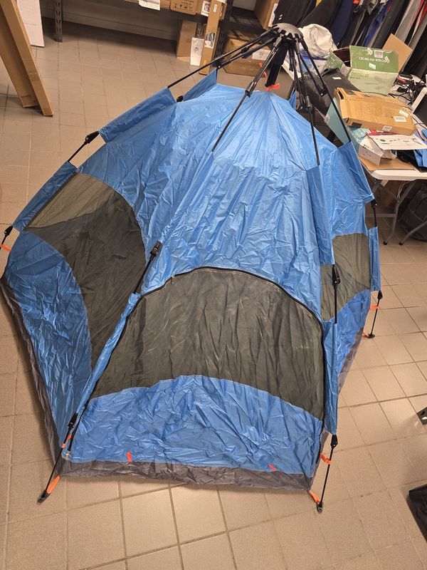 2 person pop up tent, with cover and carry bag, blue