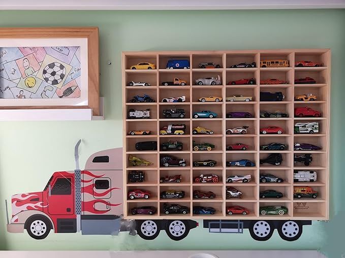 MiniOwls Cedar Wood Display - 60 compartments for Miniature Collectibles