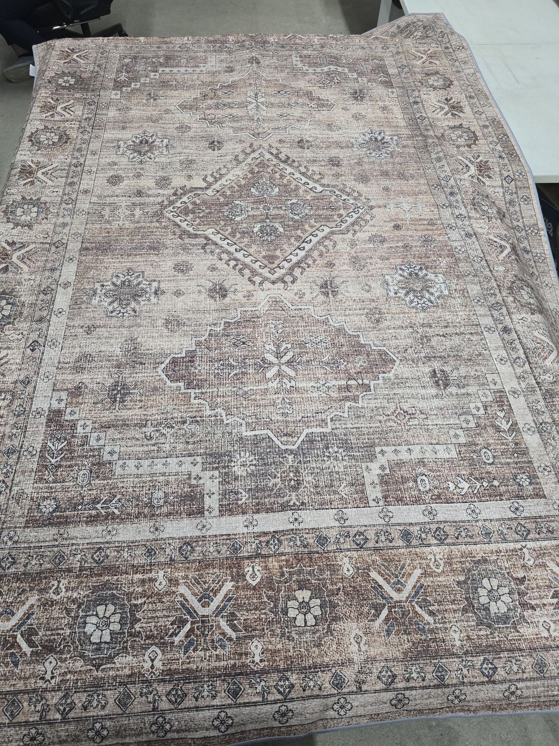 6x9 Vintage Brown Area Rug