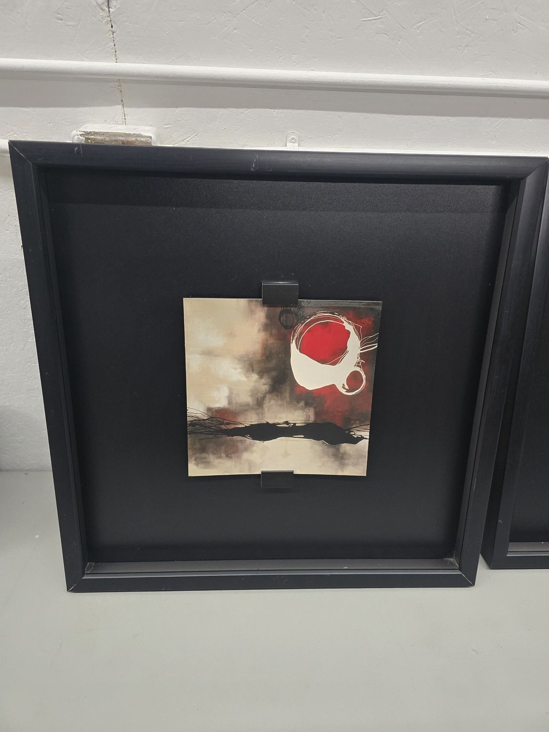 Decorative Picture Frame 25.5" x 25.5" x 2 pictures