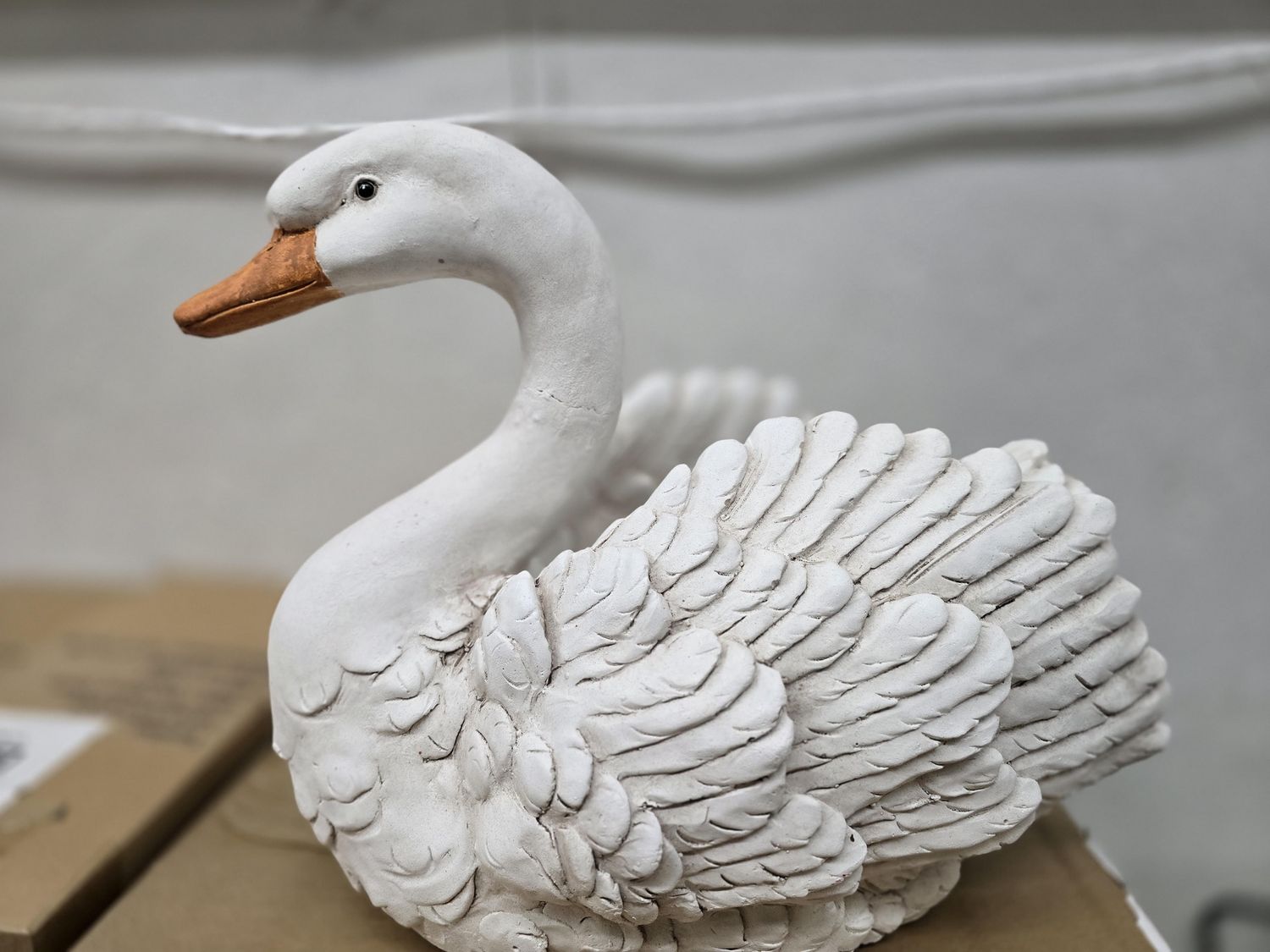 Goose Pot Plant Resin 12H x 13W