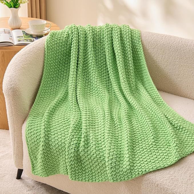 BEDELITE Chunky Cable Knit Throw Blanket for Couch,Super Soft Cozy 50"x60", Grass Green