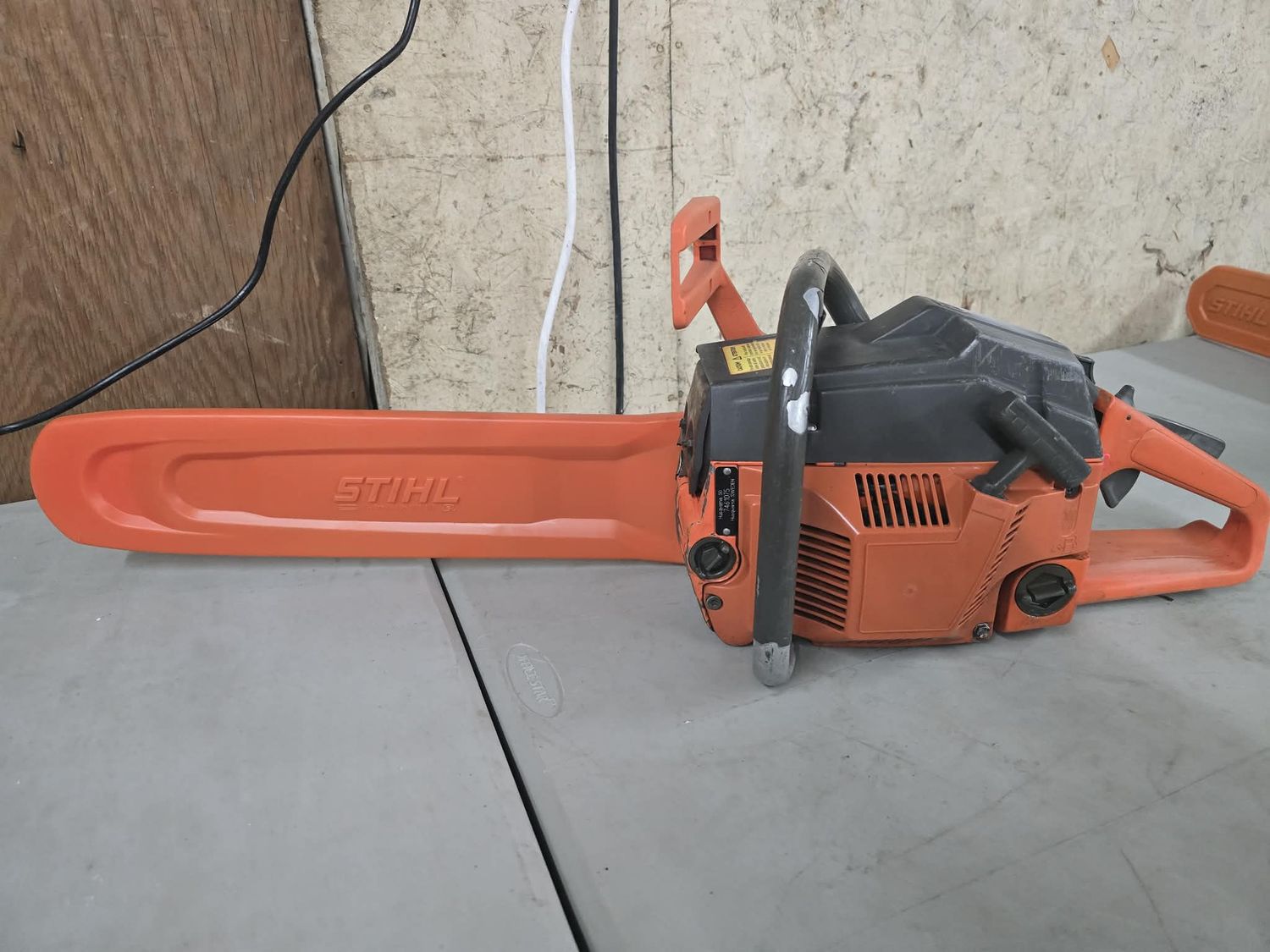 Husqvarna 50 16" Bar and cover