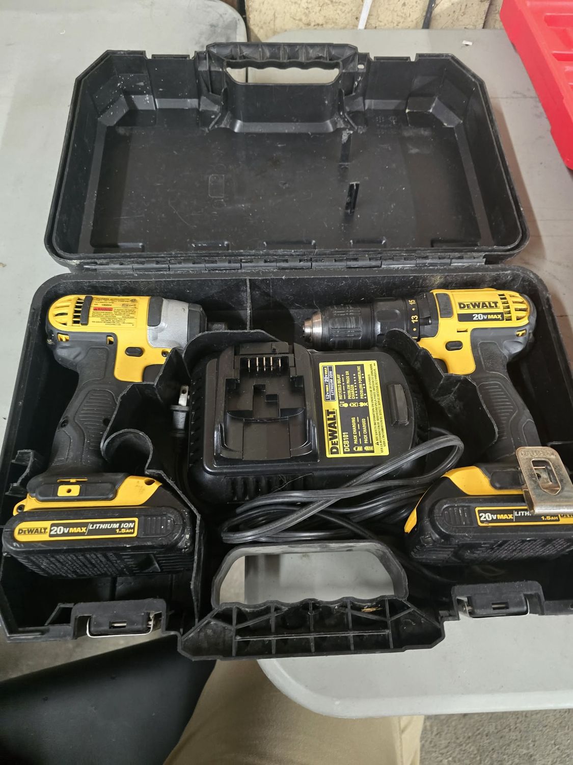 Dewalt DCK280C2 20V MAX Lithium Ion Compact Drill/Driver / Impact Driver Combo Kit