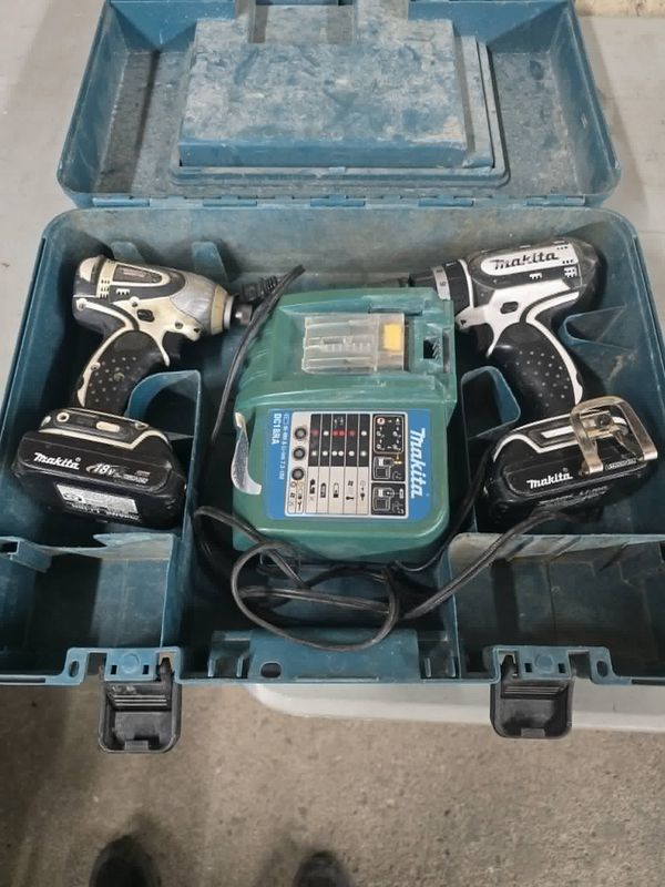 18V LXT Cordless Drill-Driver &amp; Impact Driver Kit w/2 Batteries (1.5Ah)