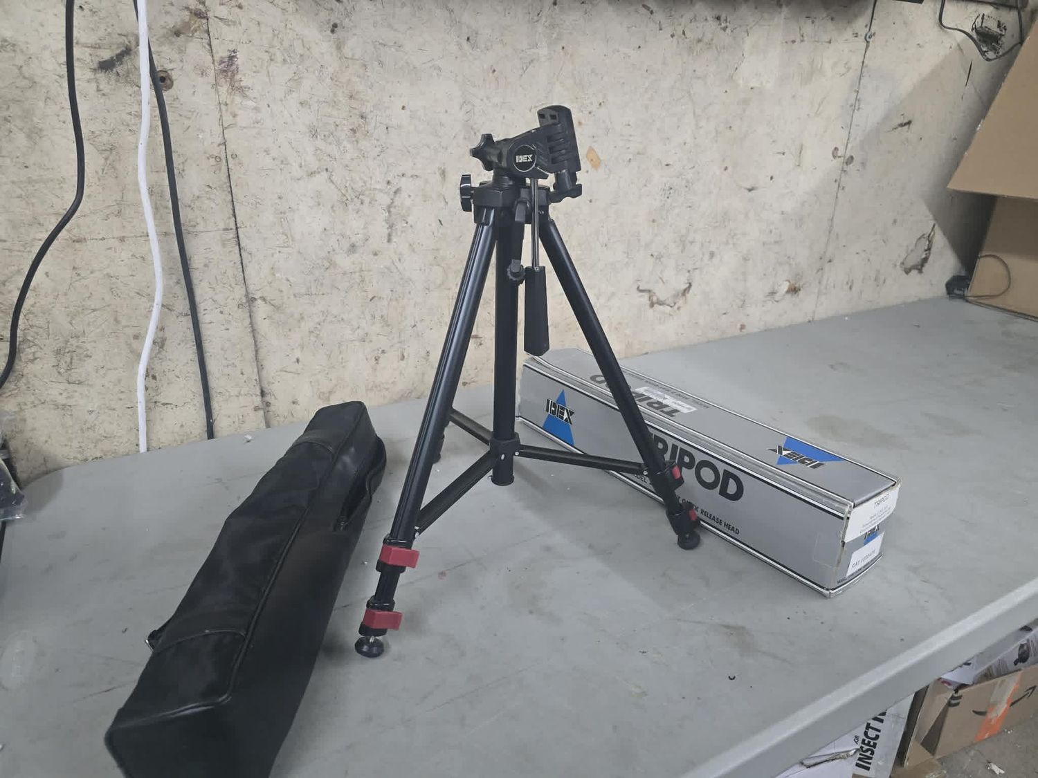Idex Tripod Model 2500 3-way Quick Release head Idex Tripod Model 2500 3-way Quick Release head