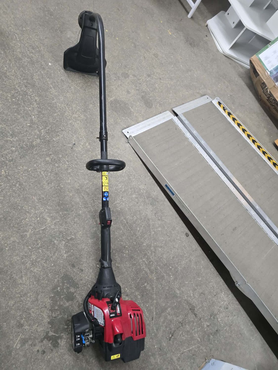 Yard Machines 25cc Weed Eater