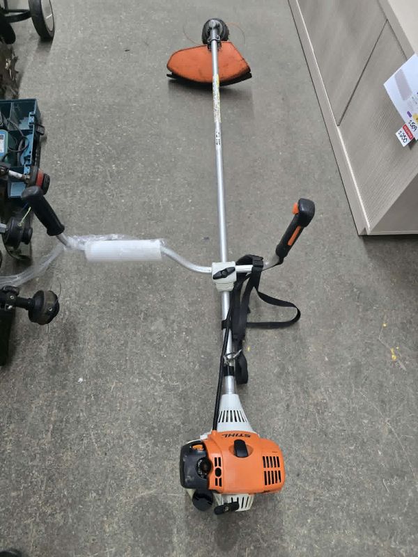 Stihl FS110 Brush Saw/Weed Wacker (Used)