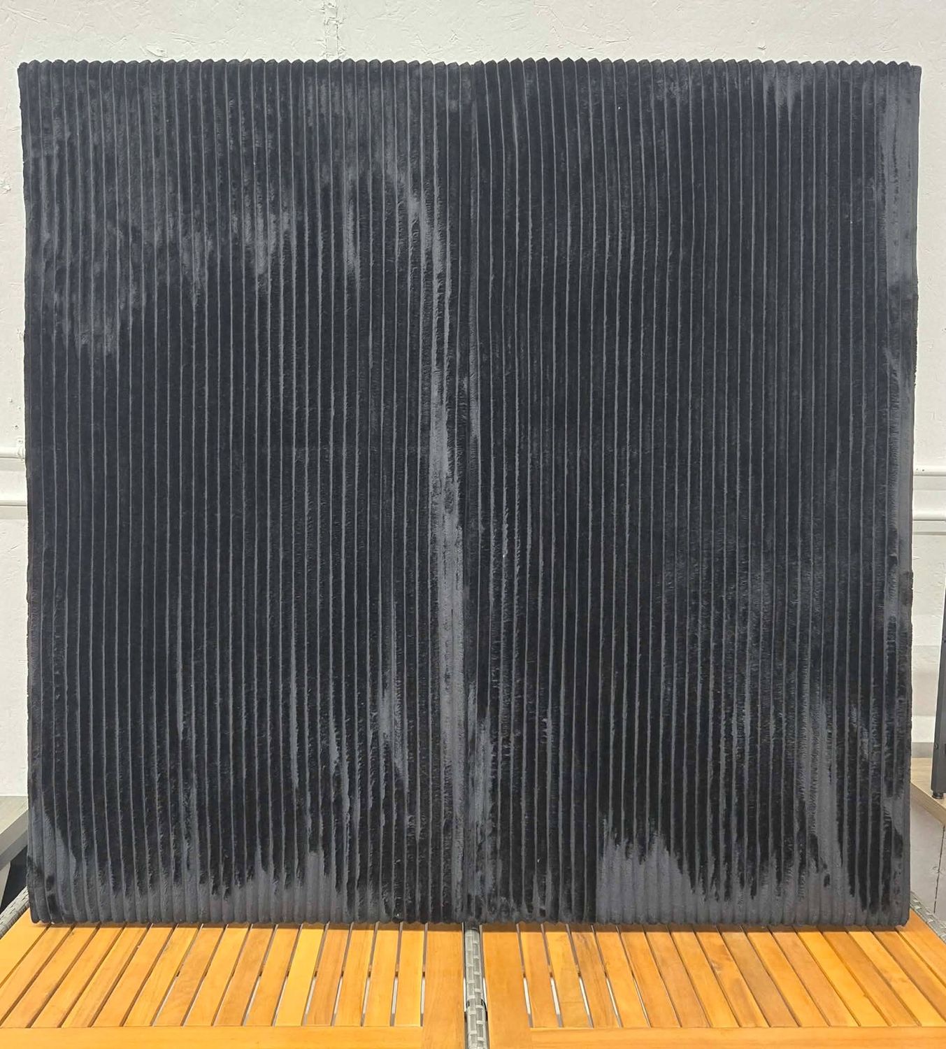 Muilee 2PC Full Black floating headboard Muilee 2PC Full Black floating headboard