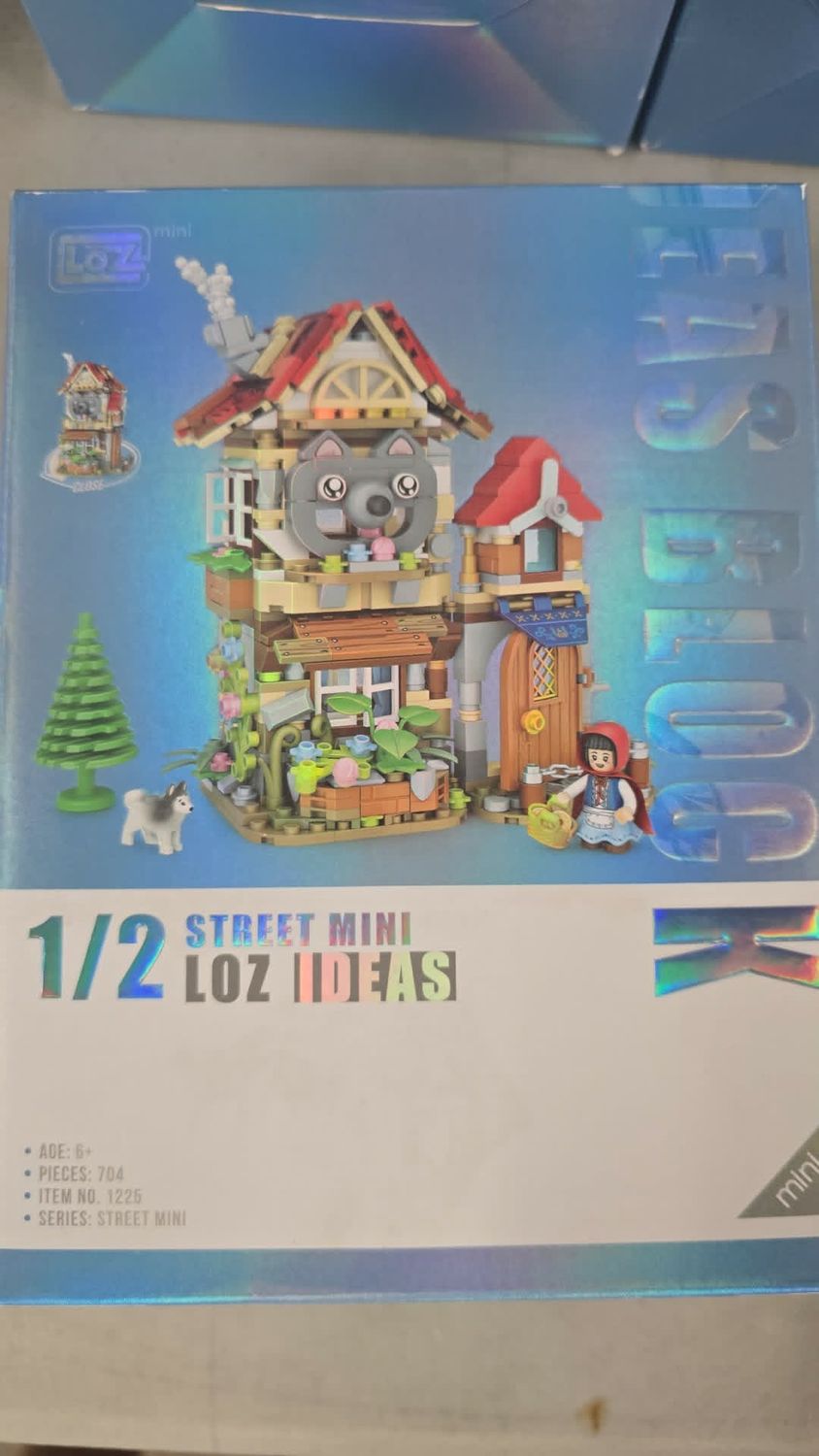 LOZ Mni Lego 704pc Red riding Hood LOZ Mni Lego 704pc Red riding Hood