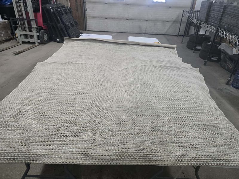 7' 10" x 9' 10" Area rug tight Woven 7' 10" x 9' 10" Area rug tight Woven