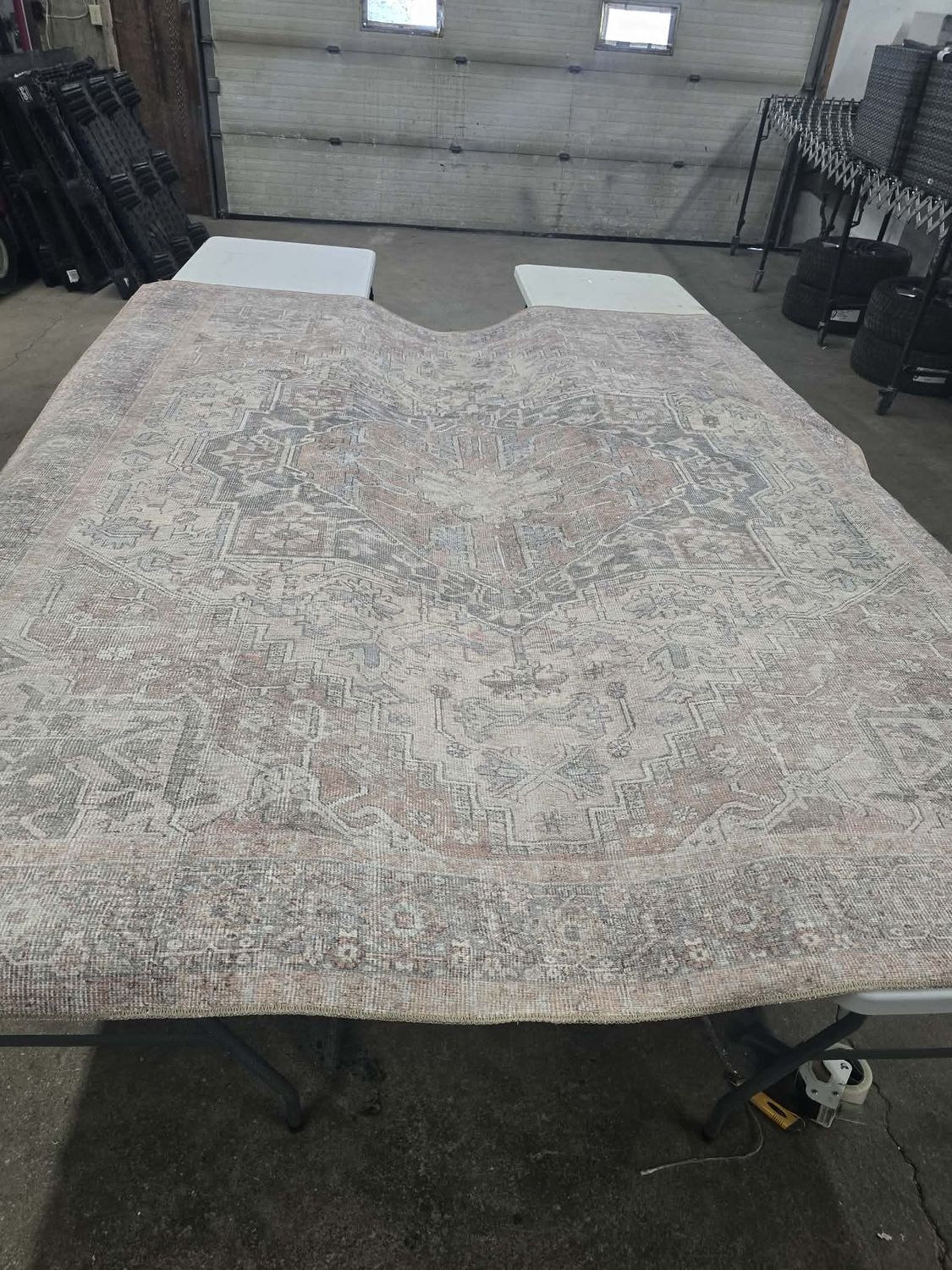 Area Rug 7' 10" x 9' 6"