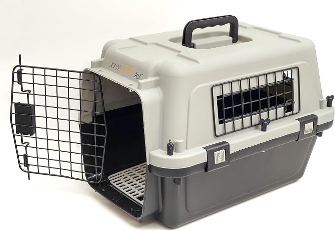 Hard Plastic Puppy/Cat Carrier Portable Pet Travel Kennel Without Wheels.