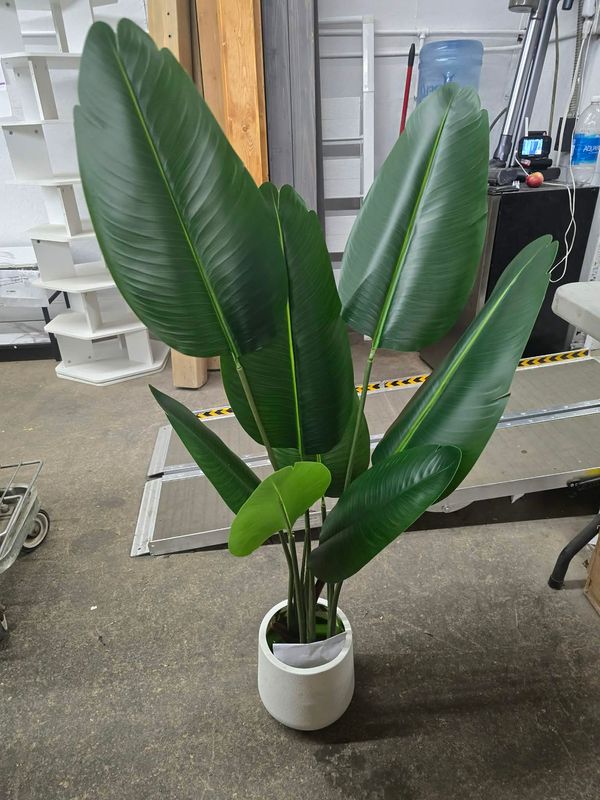Artificial Bird of Paradise Plant, 4 Ft Faux Banana Tree in Pot with 8 Adjustable Artificial Bird of Paradise Plant, 4 Ft Faux Banana Tree in Pot with 8 Adjustable