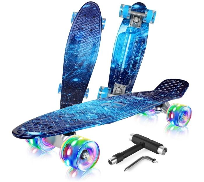 BELEEV 22inch Skateboard with LED Light up Wheels for Kids Teens Beginners BELEEV 22inch Skateboard with LED Light up Wheels for Kids Teens Beginners