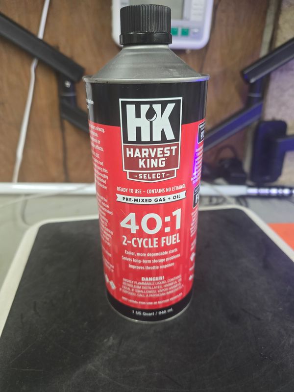 Harvest King Select 40:1 Pre-Mixed 2-Cycle Fuel – 1 US Quart / 946 mL Harvest King Select 40:1 Pre-Mixed 2-Cycle Fuel – 1 US Quart / 946 mL
