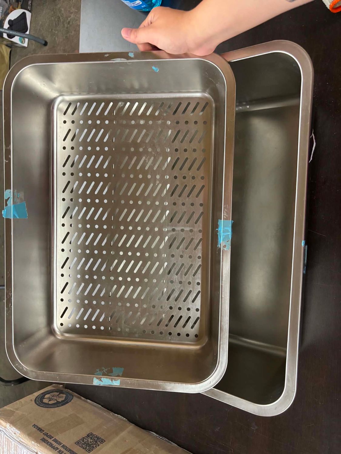 Medium Stainless Steel Cat Litter Box with Sifting Tray – Approx. 19" × 14" Medium Stainless Steel Cat Litter Box with Sifting Tray – Approx. 19" × 14"