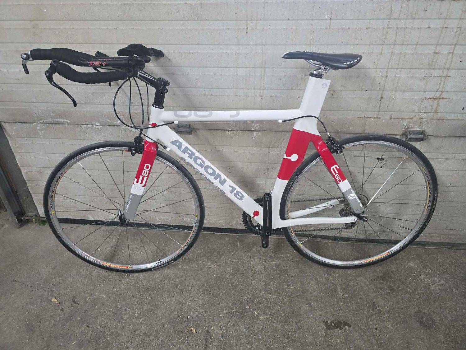 ARGON 18 E80 PERFORMANCE ROAD / TRIATHLON BIKE ARGON 18 E80 PERFORMANCE ROAD / TRIATHLON BIKE