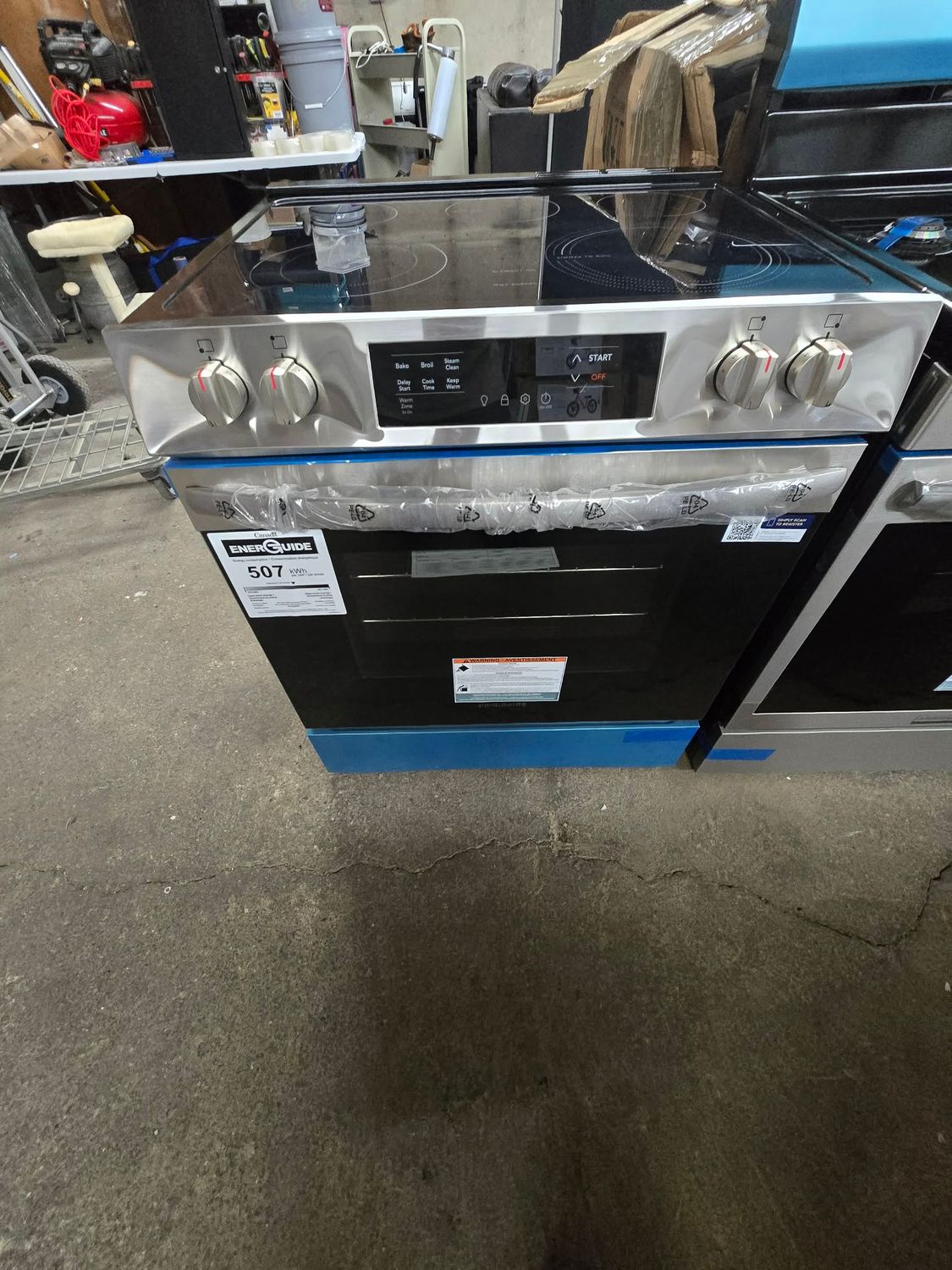 Frigidaire 30" Electric Range – FCFE306CAS Frigidaire 30" Electric Range – FCFE306CAS