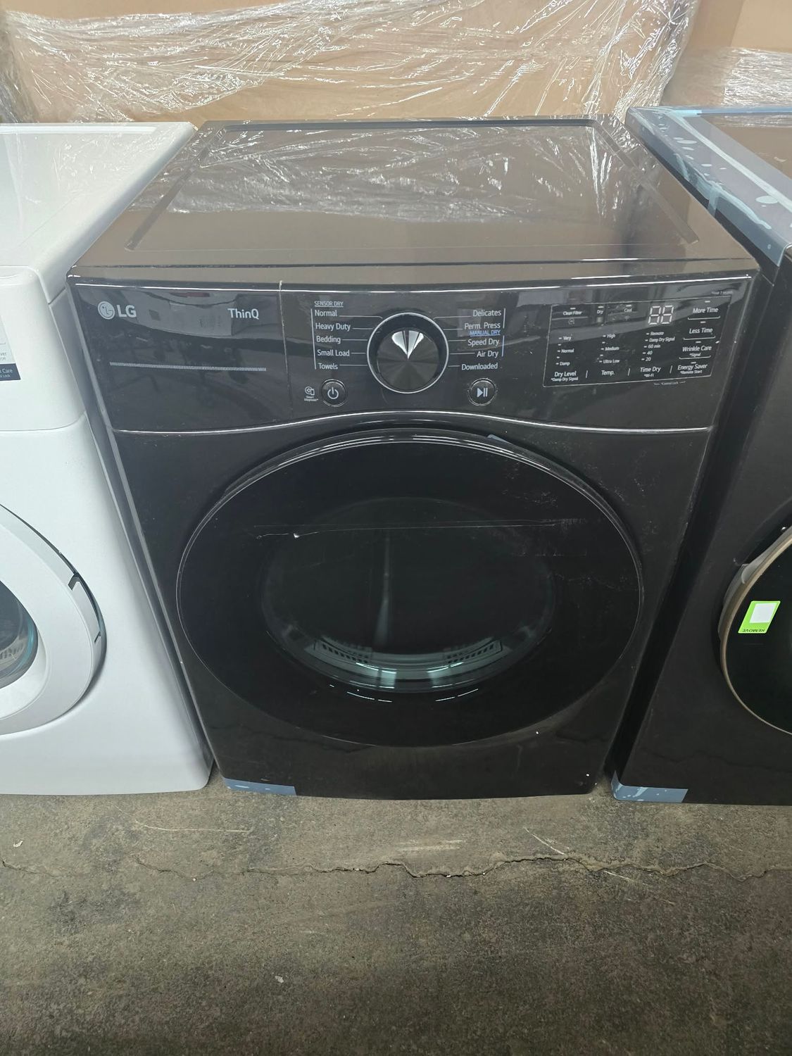 LG 7.4 Cu. Ft. Electric Dryer with AI Sensor Dry – DLE3580X LG 7.4 Cu. Ft. Electric Dryer with AI Sensor Dry – DLE3580X