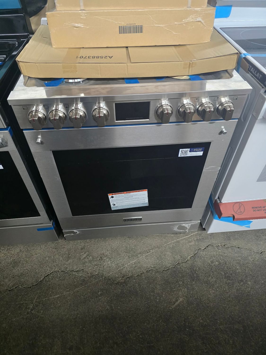 Frigidaire Professional 30" Gas Range with Total Convection & Air Fry Frigidaire Professional 30" Gas Range with Total Convection & Air Fry
