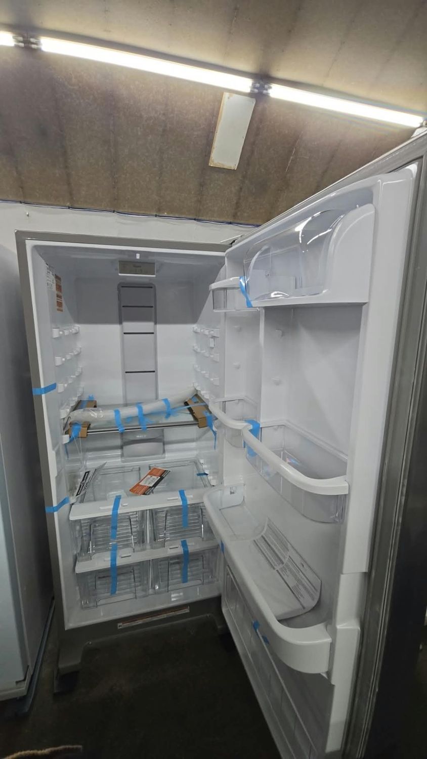 Whirlpool 30 1/4" All-Refrigerator – 17.7 Cu. Ft. – Stainless Steel –-- WSR57R18DM MSRP $1844.99