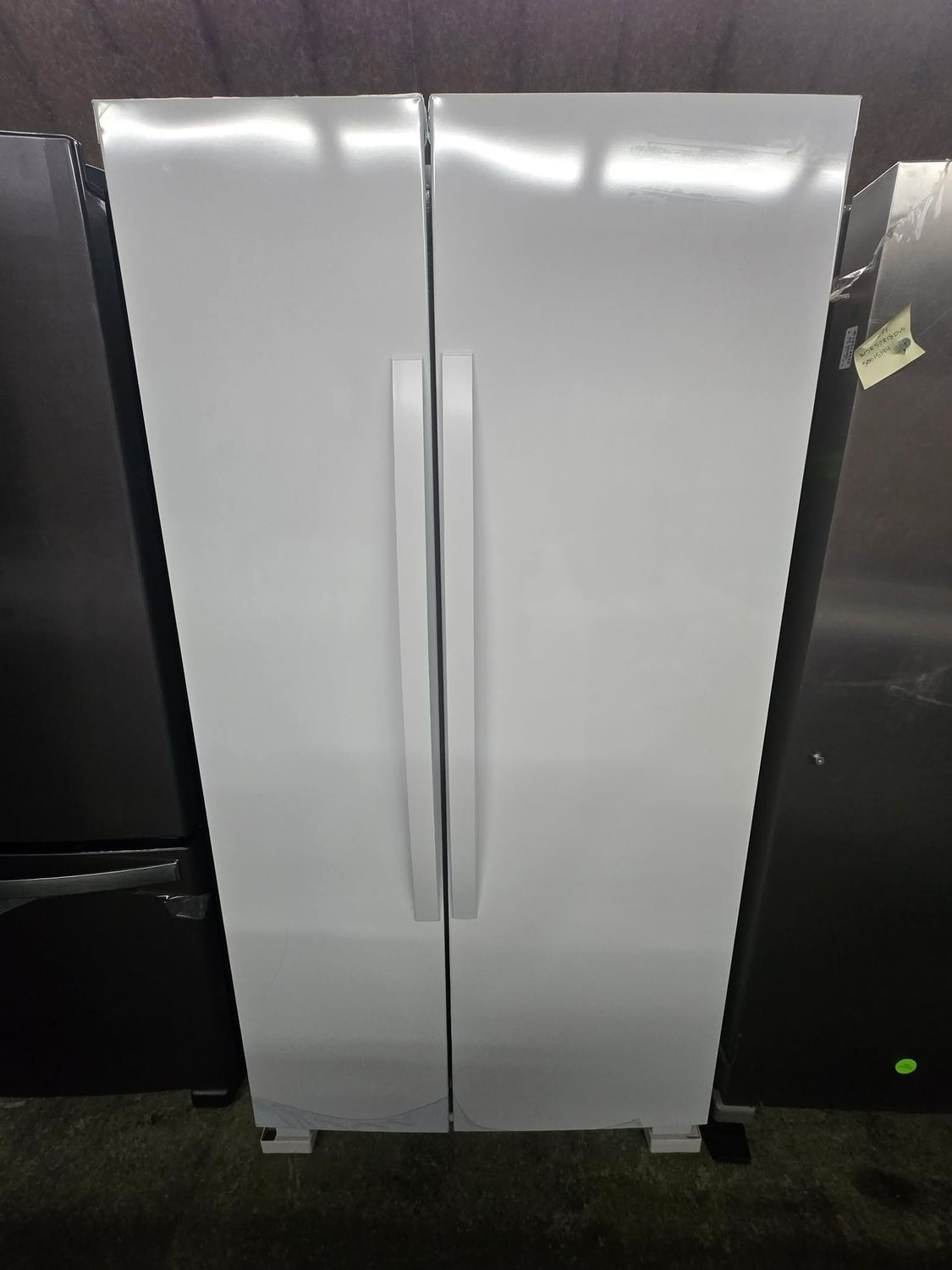 Whirlpool 35 7/8" Side-by-Side Refrigerator – 25.1 Cu. Ft. – White – WRS315SNHW Whirlpool 35 7/8" Side-by-Side Refrigerator – 25.1 Cu. Ft. – White – WRS315SNHW