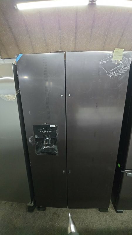 Whirlpool 35 7/8" Side-by-Side Refrigerator with Ice & Water Dispenser – 25.0 Cu. Ft. – Fingerprint-Resistant Black Stainless Steel – WRS325SDHV MSRP $2295.00 Whirlpool 35 7/8" Side-by-Side Refrigerator with Ice & Water Dispenser – 25.0 Cu. Ft. – Fingerprint-Resistant Black Stainless Steel – WRS325SDHV MSRP $2295.00