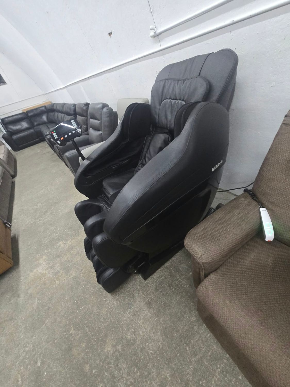 truMedic InstaShiatsu+ MC-3000 – 3D Full Body Massage Chair with Zero Gravity MSRP $6100.00 USD truMedic InstaShiatsu+ MC-3000 – 3D Full Body Massage Chair with Zero Gravity MSRP $6100.00 USD