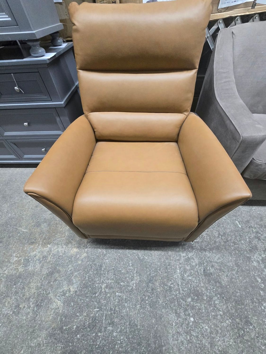 Nice Link – Top-grain Leather Power Recliner - 1810122 MSRP $1299.99
