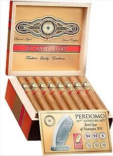 Perdomo 20th Anniversary Connecticut Robusto