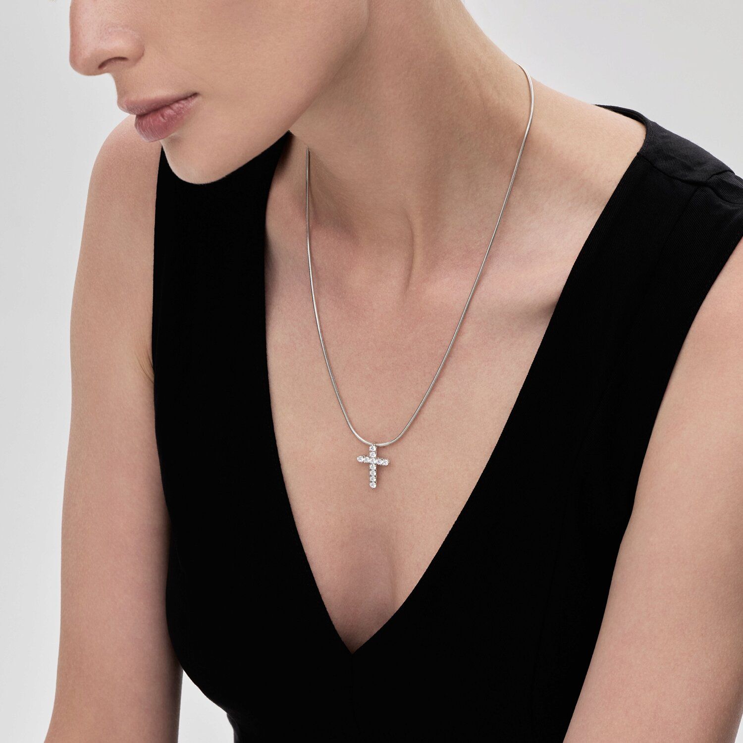 Cubic Zirconia Pendant in Rhodium-Plated Sterling Silver