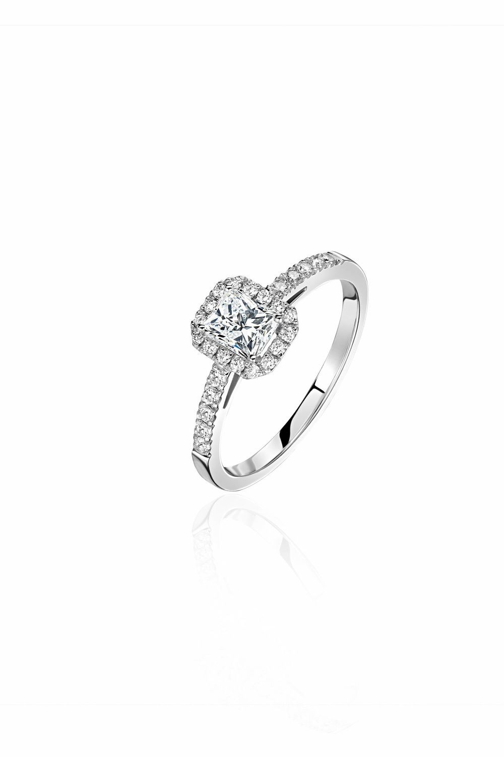 Radiant-Cut Diamond Ring – 0.5 Carat