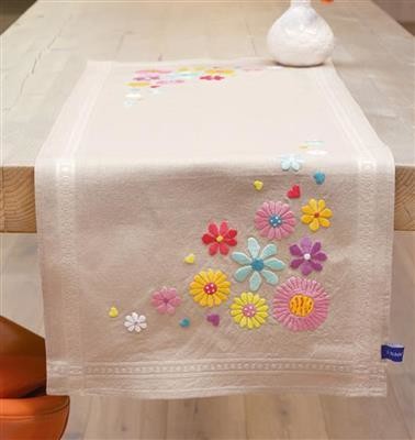 Table Runner Kit Bright Flowers