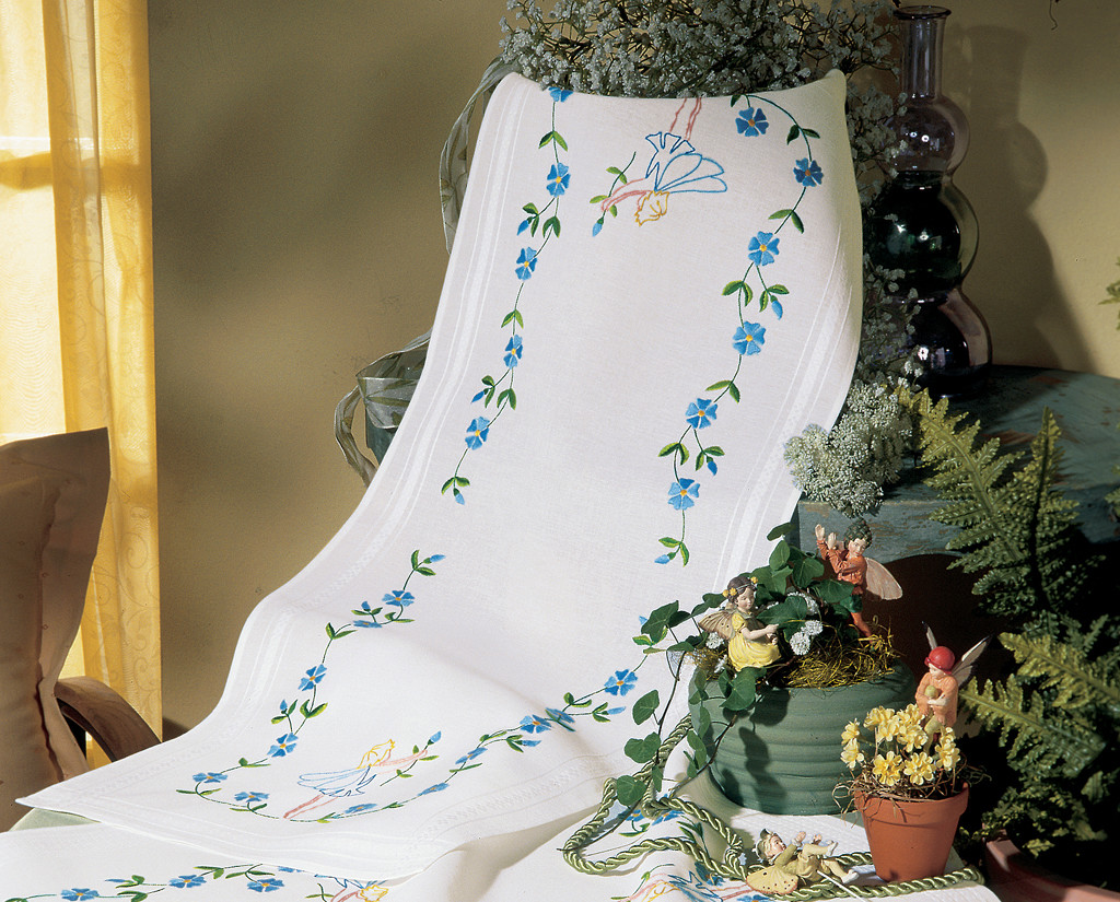 Table Runner Kit Flowers