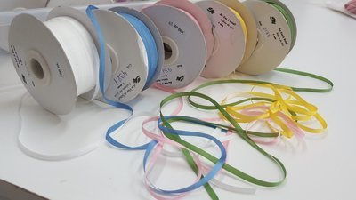 Silk Ribbons 4 mm (Au Ver a Soie)