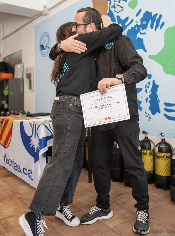 RESERVA Curso INSTRUCTOR/A CMAS 1* 04/10/25