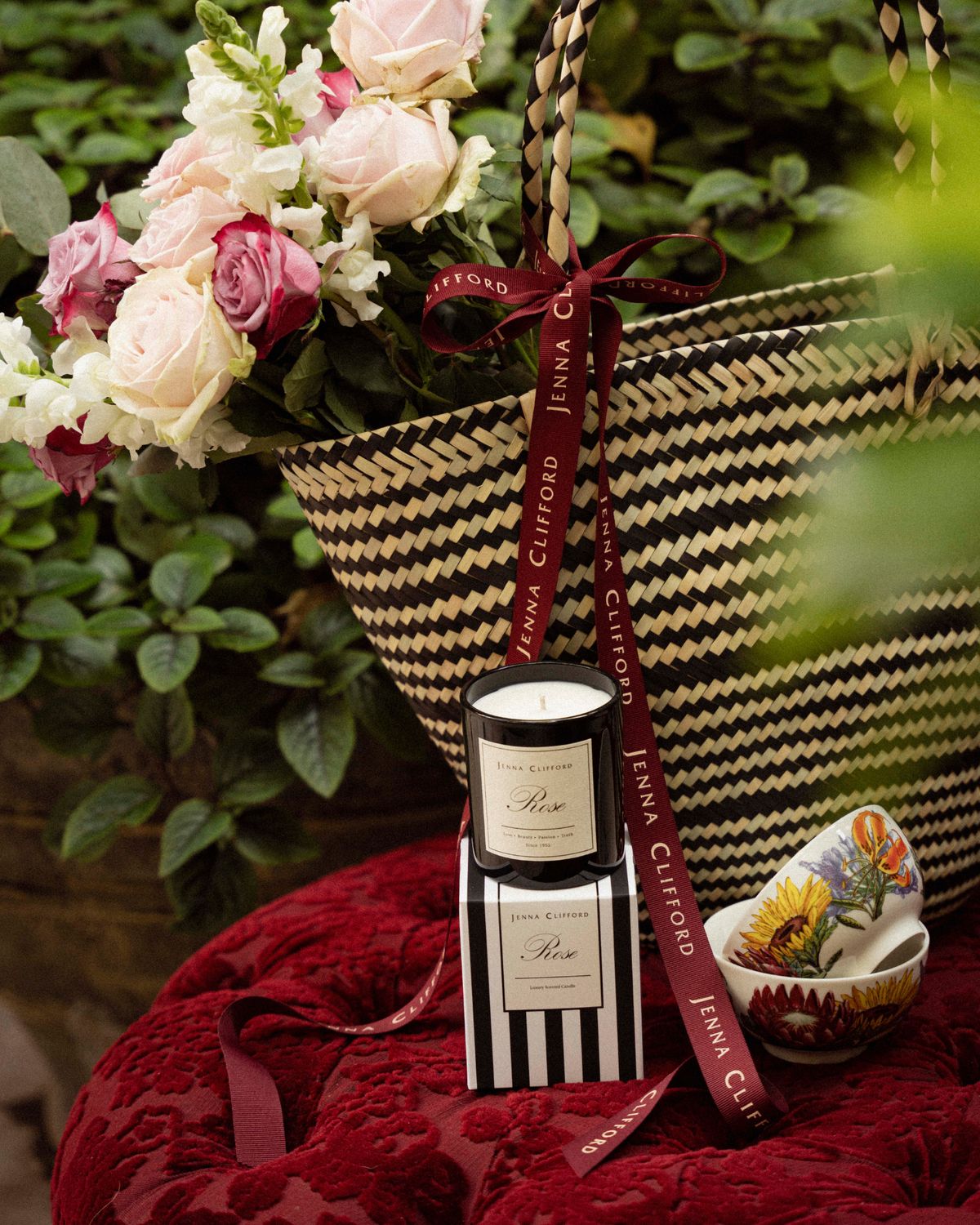 The Nibble Classic Gather