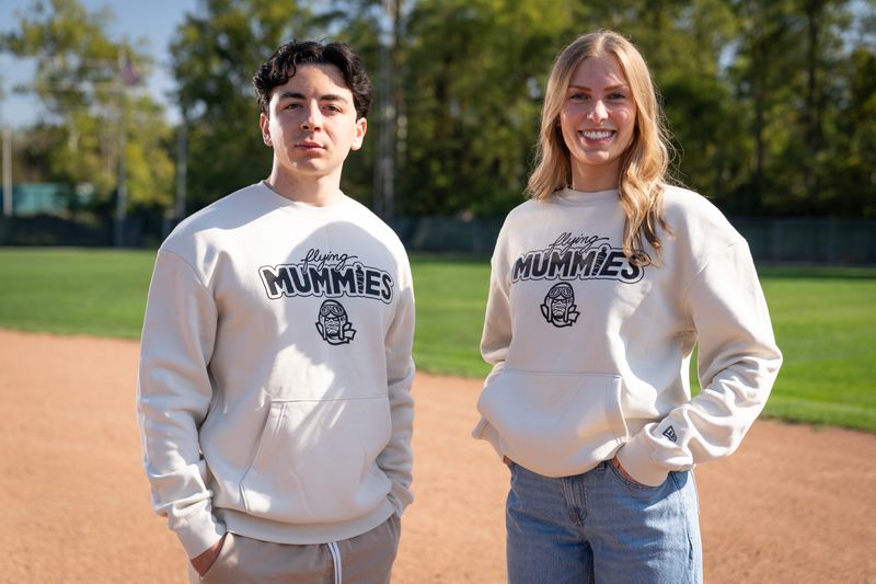 New Era Crew Sweatshirt w/Kangaroo Pocket