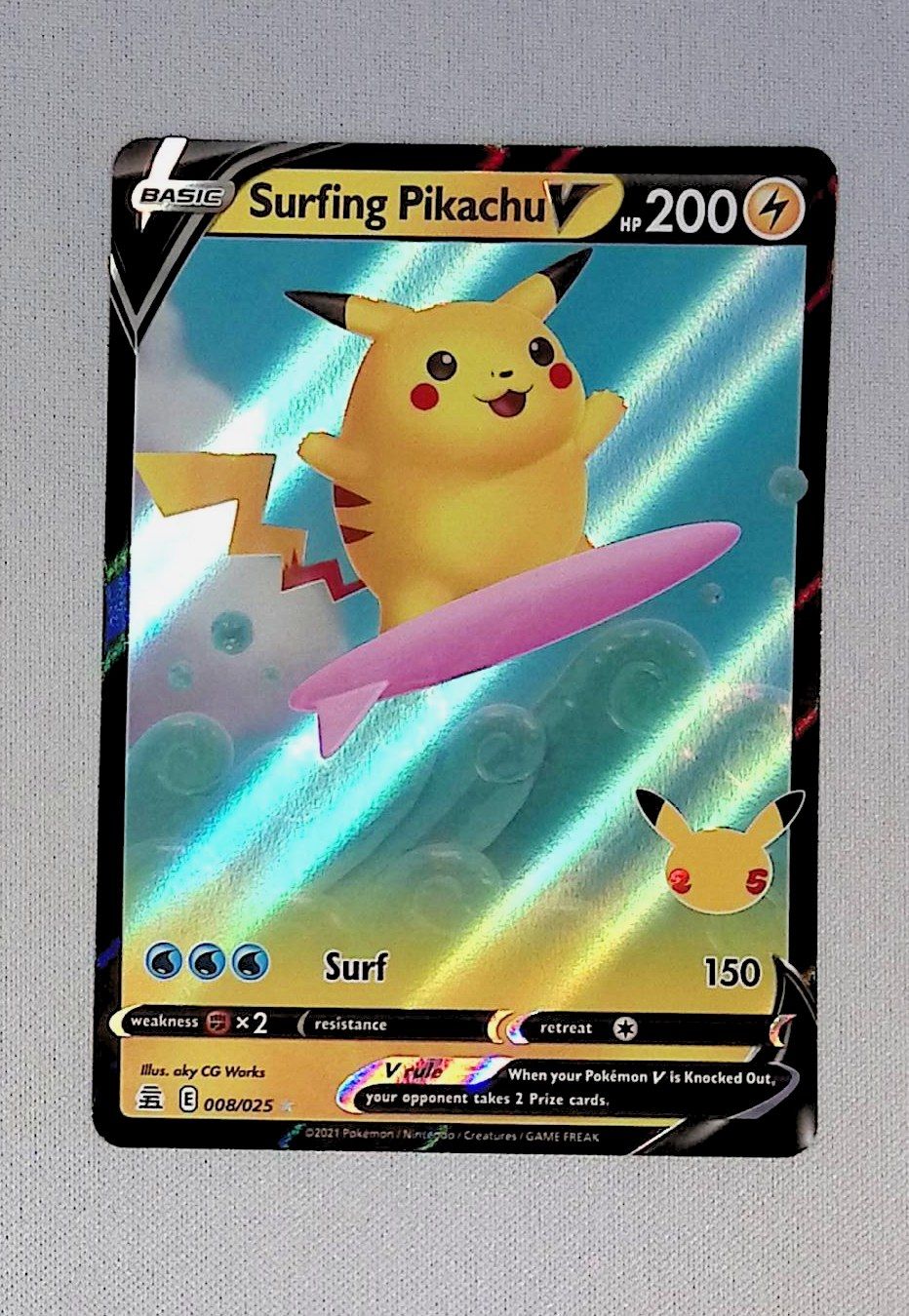 surfing pikachu v  008/025