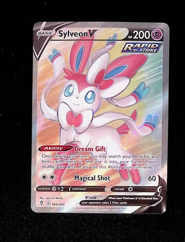 Sylveon V (Full Art)
