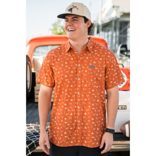 PERFORMANCE BUTTON UP